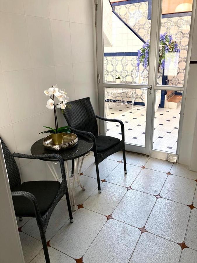 Big Apartment With Unique Patio Near Santa Barbara Castle Alicante Exteriör bild