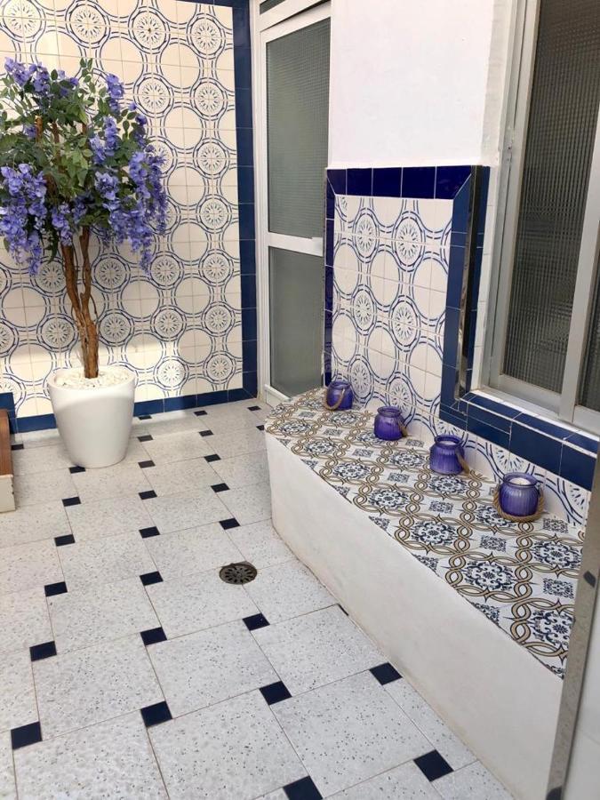 Big Apartment With Unique Patio Near Santa Barbara Castle Alicante Exteriör bild